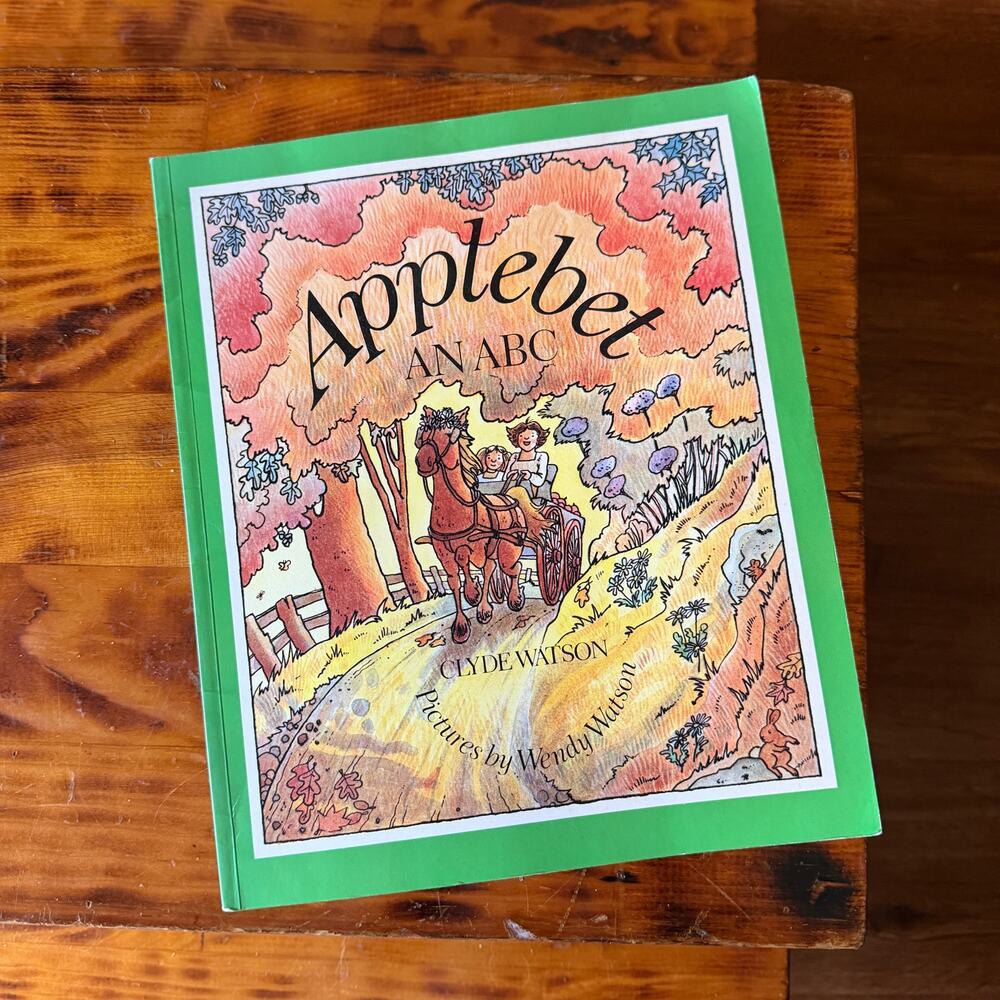 Vintage 1987 Applebet An ABC Paperback Book